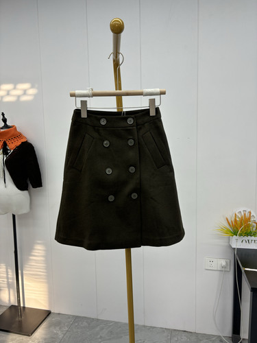 马威家清仓时尚双排口毛呢A版半身裙2024春秋显瘦简约气质半裙