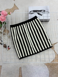 修身 条纹针织包臀半身裙女春秋款 显瘦 简约百搭款 高品质时尚