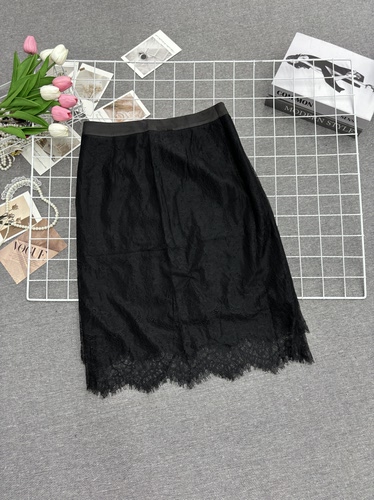 高端时尚简约百搭蕾丝拼接A版半身裙女设计感宽松显瘦减龄裙子