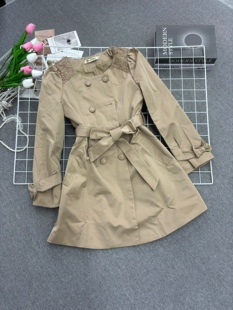 2026新款时尚卡其色气质显瘦减龄百搭拼蕾丝韩系风衣外套