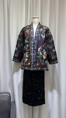 2825新款设计师款设计香云纱重工刺绣棉袄。