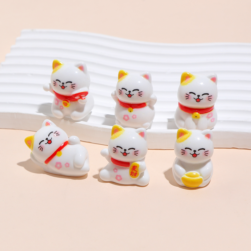 卡通可爱招财猫立体树脂微景观摆件创意电脑桌面车载装饰品小摆件