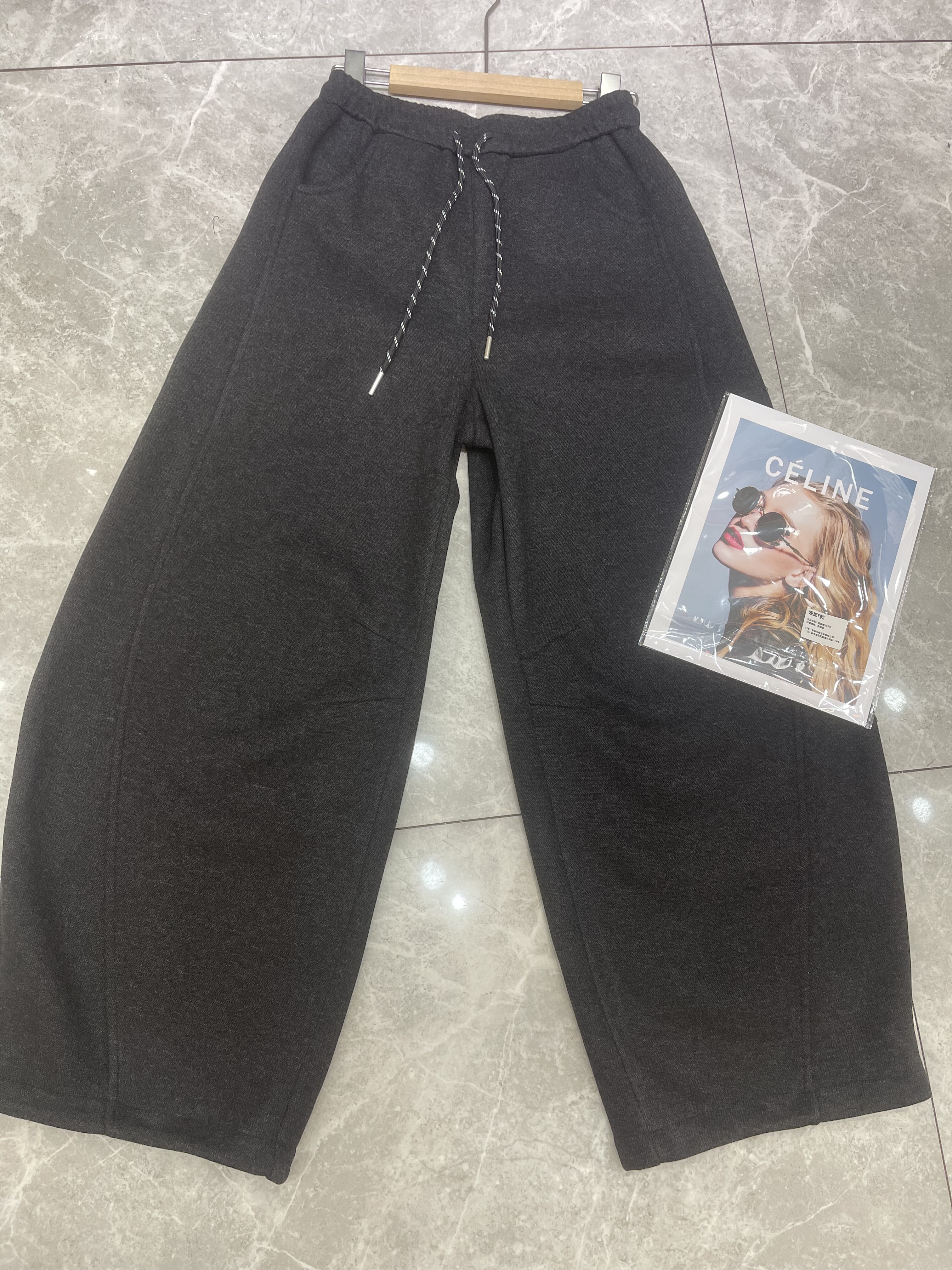 2025年新款秋冬加绒加厚卫裤女宽松显瘦休闲裤阔腿裤