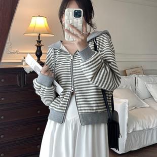 舒适圈 张涩涩ZSS 新品 秋季 双开拉链随性调节宽松连帽卫衣 YIER