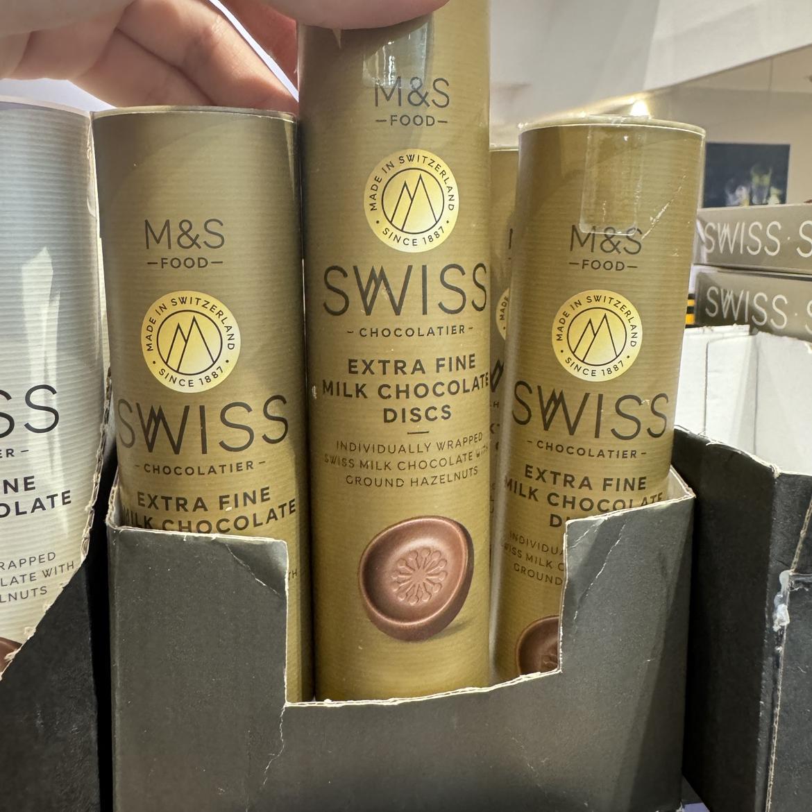 香港 英国马莎M&S 瑞士特级榛子牛奶巧克力 115G 1件