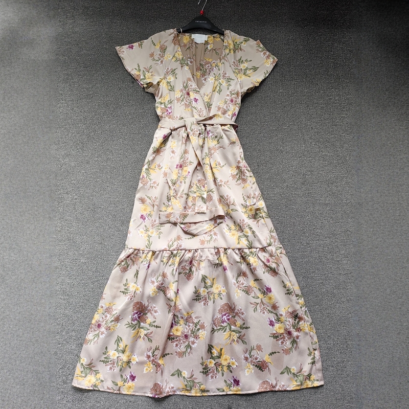 欧洲单夏季新品V领荷叶短袖满身印花腰带长款度假沙滩风连衣裙女