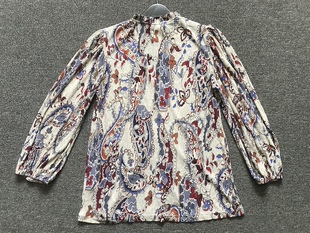 欧洲单秋季新品花边V领百褶印花七分袖单排扣简约优雅衬衫女