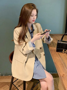 2023年秋季新款韩版休闲气质廓形宽松小西服上衣卡其色西装外套女