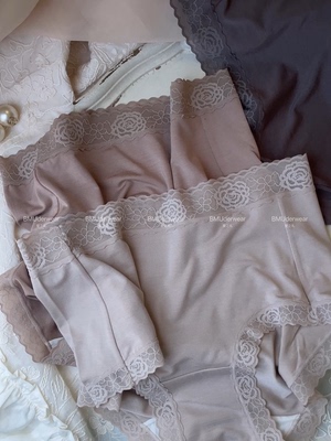 爱之礼法式复古玫瑰蕾丝莫代尔裸感中腰内裤舒适包臀桑蚕丝抑菌裆