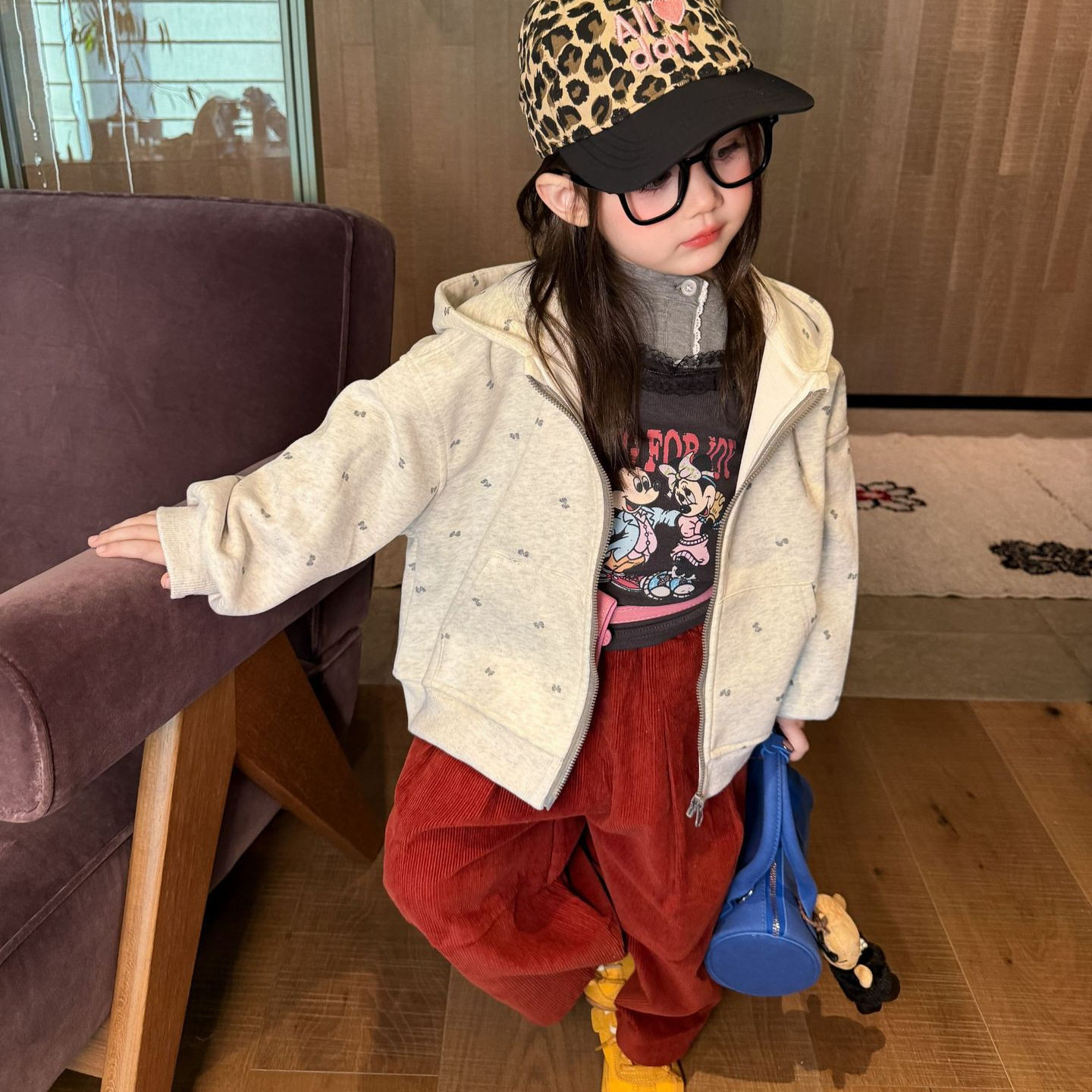 韩系秋装童装 2026秋季新款童装 韩版女童蝴蝶结印花款式连帽外套