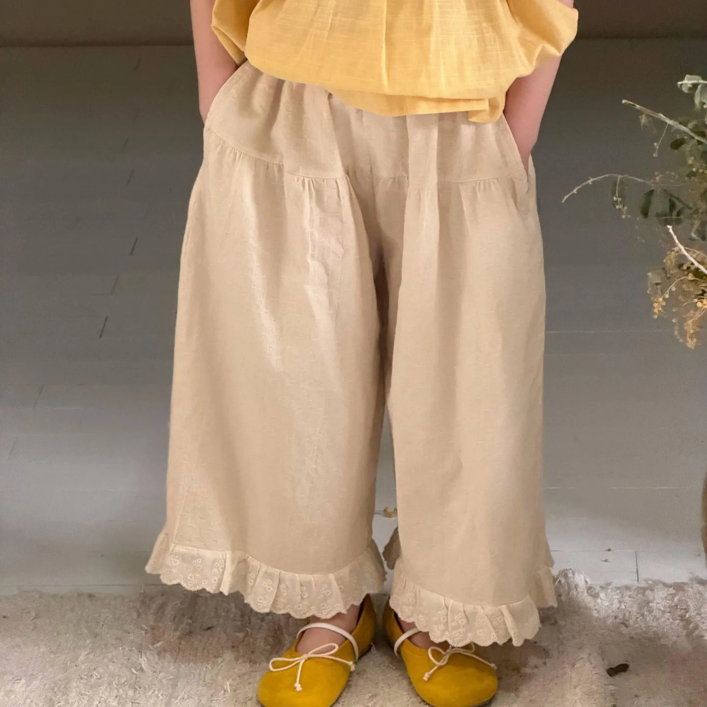 夏装新韩系童装2026夏季新款女童裤子纯色百搭休闲阔腿裤透气舒适