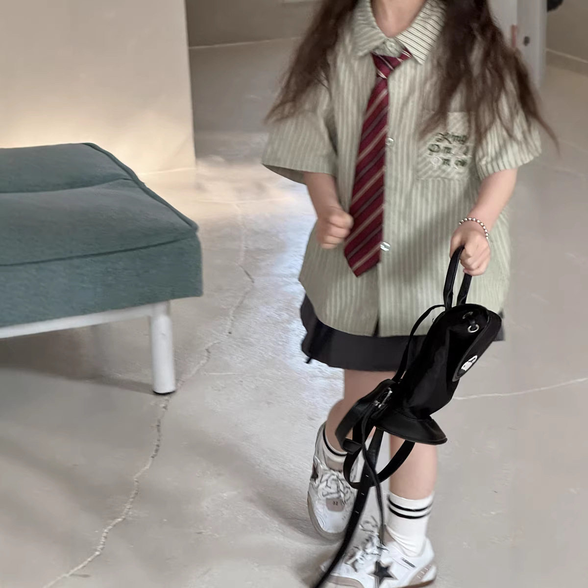 韩系夏装女童韩版夏日学院风绿色条纹短袖衬衫儿童宽松JK领结衬衣