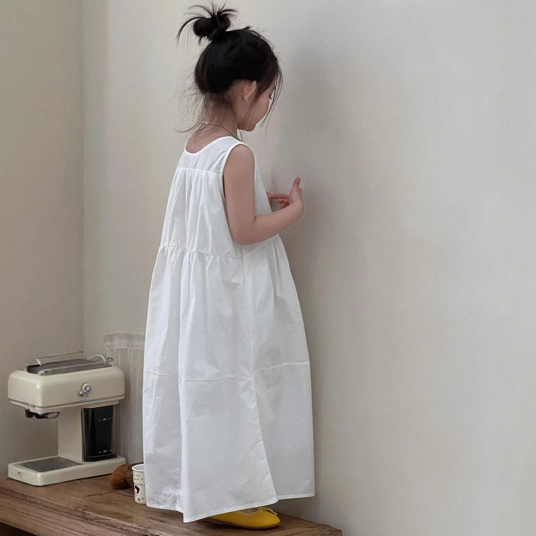 2026春夏季韩系白色背心连衣裙中小女童简约宽松设计松弛感长裙子,童装/婴儿装/亲子装,连衣裙,淘宝优惠券,粉丝福利购,淘宝优惠卷