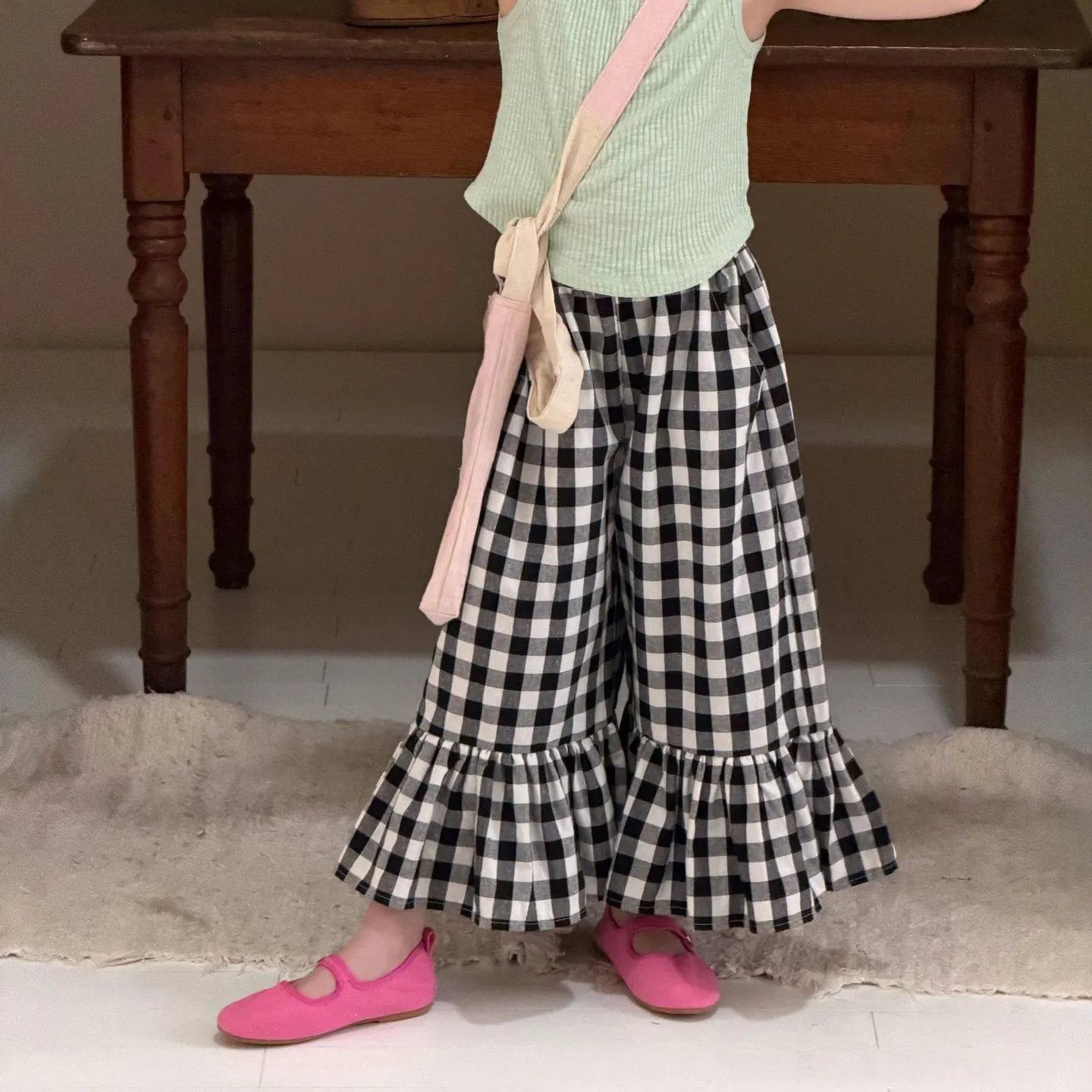 夏装新韩系童装2026夏季新款女童裤子黑白格子裤休闲裤棉布阔腿裤