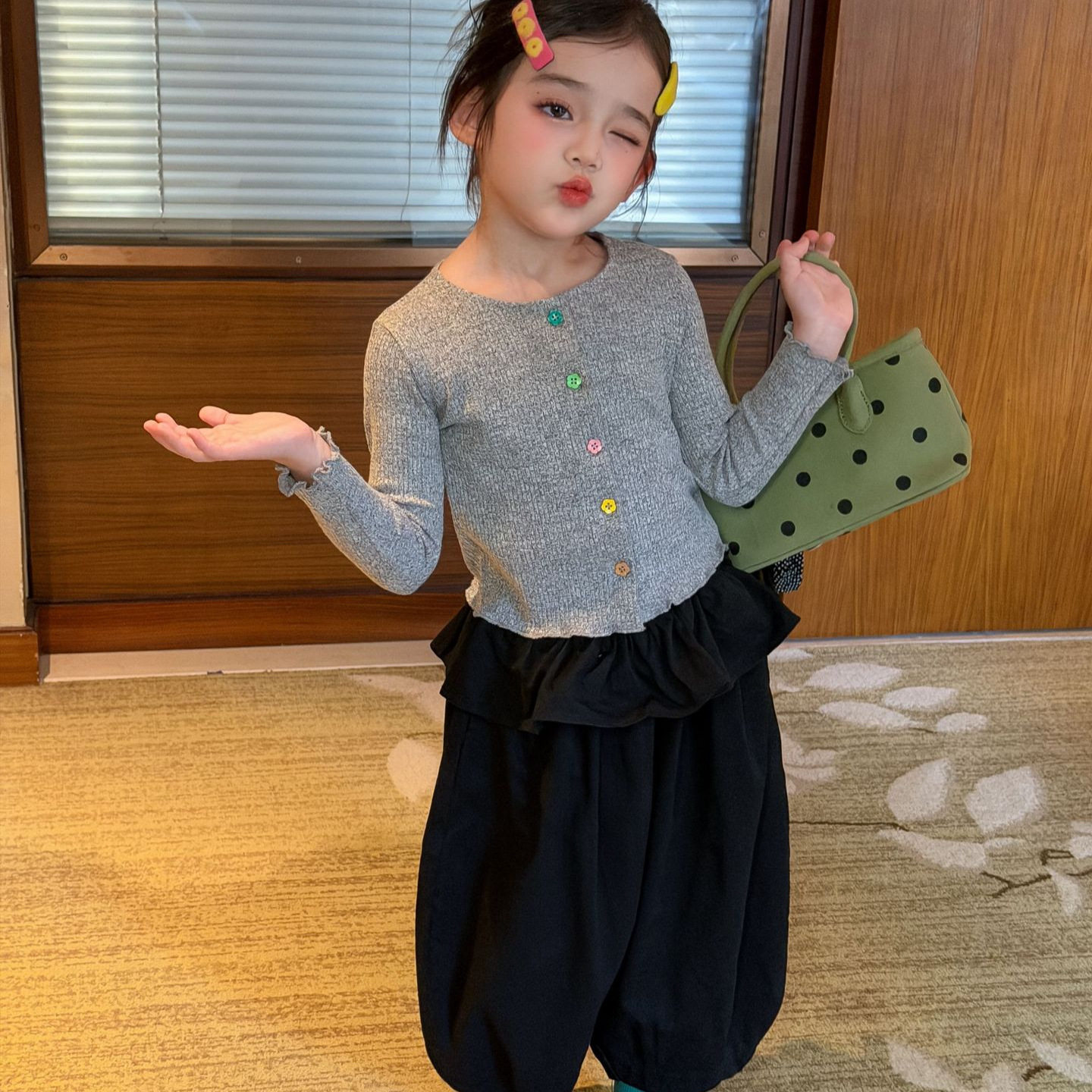 韩系秋装新2026秋季新款童装 女童韩版彩色扣子纯色开衫 修身外套