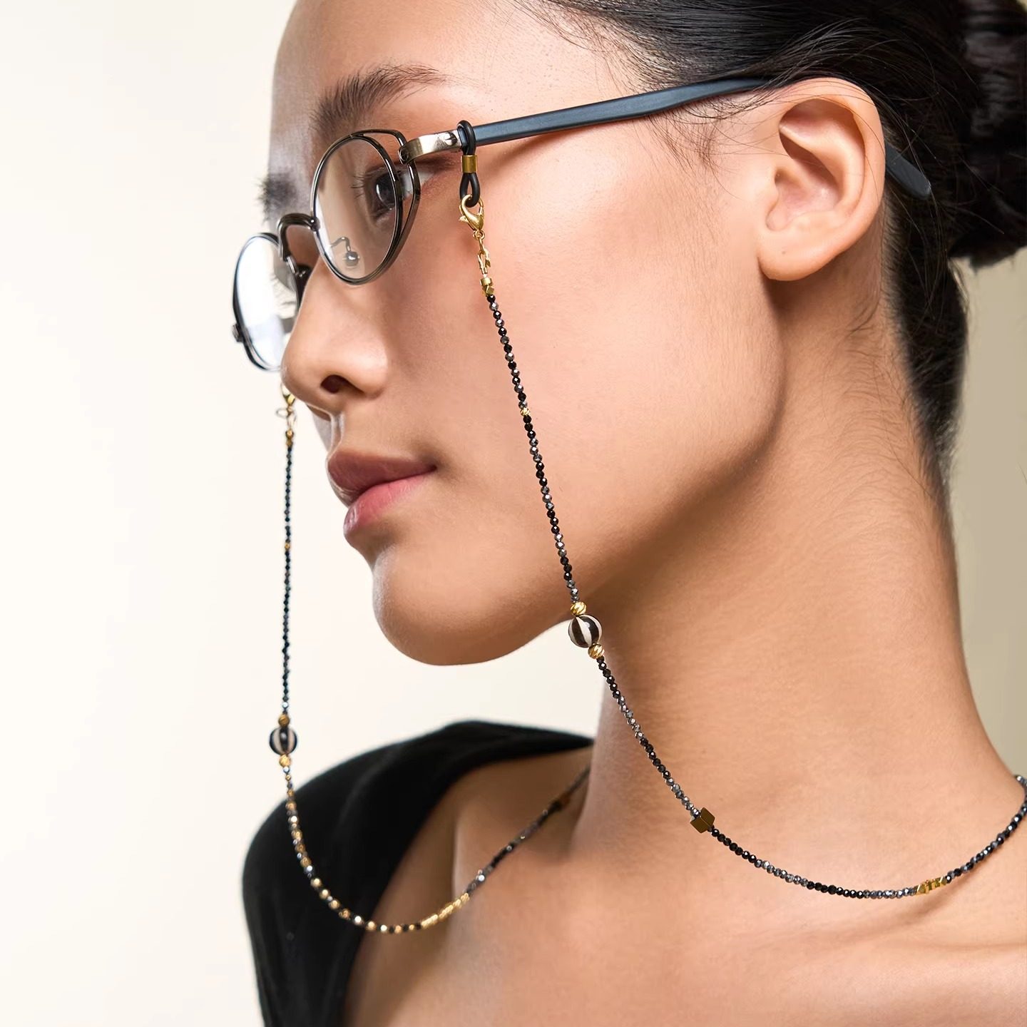 丝己原创 天然黑尖晶玛瑙黑金眼镜链小众设计师款ins高冷风耳机链,ZIPPO/瑞士军刀/眼镜,眼镜链,淘宝优惠券,粉丝福利购,淘宝优惠卷