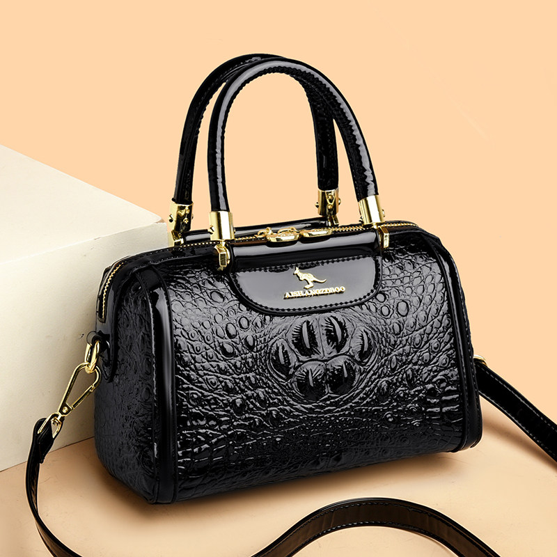 2025新款鳄鱼纹漆皮枕头包女气质手提斜挎包大容量单肩波士顿女包