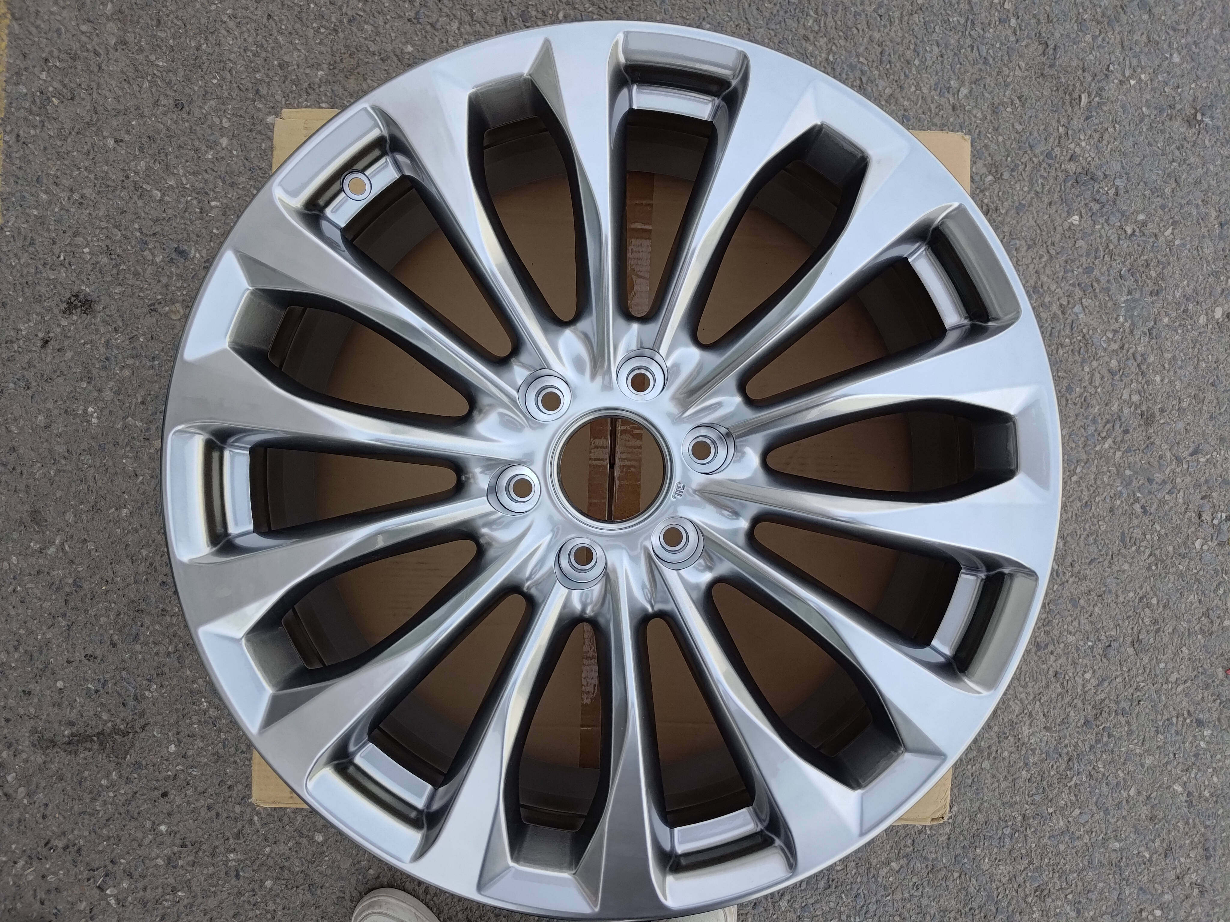 适用于英菲尼迪qx56 qx80 22寸电镀银钢圈轮毂