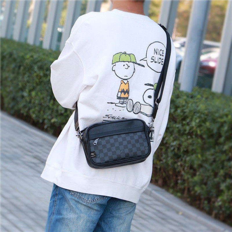 three-box单肩包男真皮质感时尚格子斜挎包休闲大容量ins潮流挂包