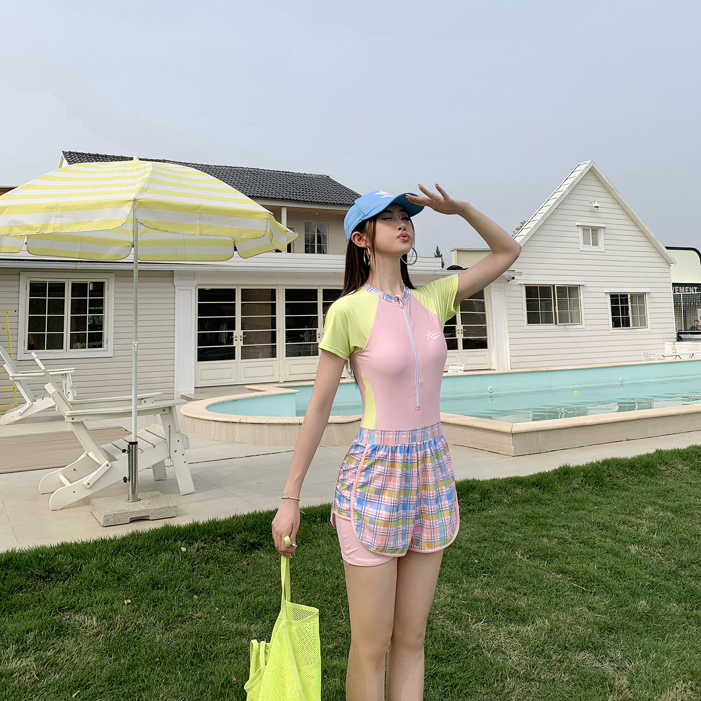 连体大码泳衣女保守胖mm200斤游泳馆专用速干双层平角裤防尴尬