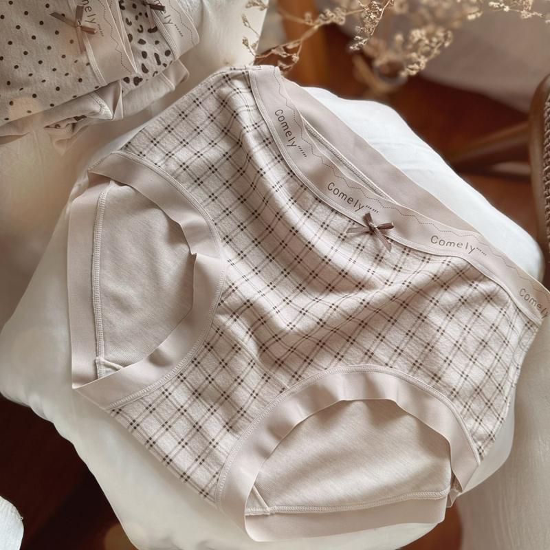 秋冬无痕边包臀自热内裤Comely