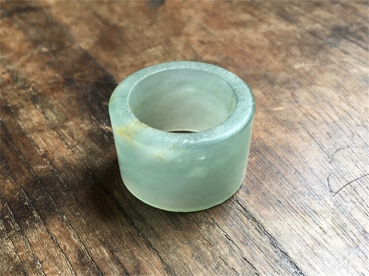 清代苏工老坑冰种翡翠扳指色泽淡雅文气做工好老物件雅器古玩杂项