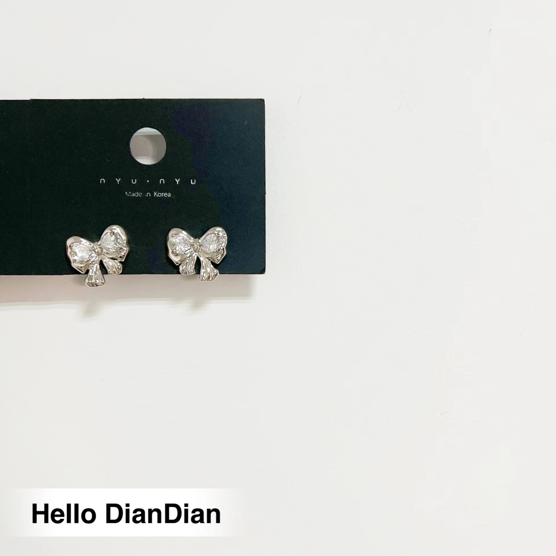 简约气质百搭锆石银色蝴蝶结耳环