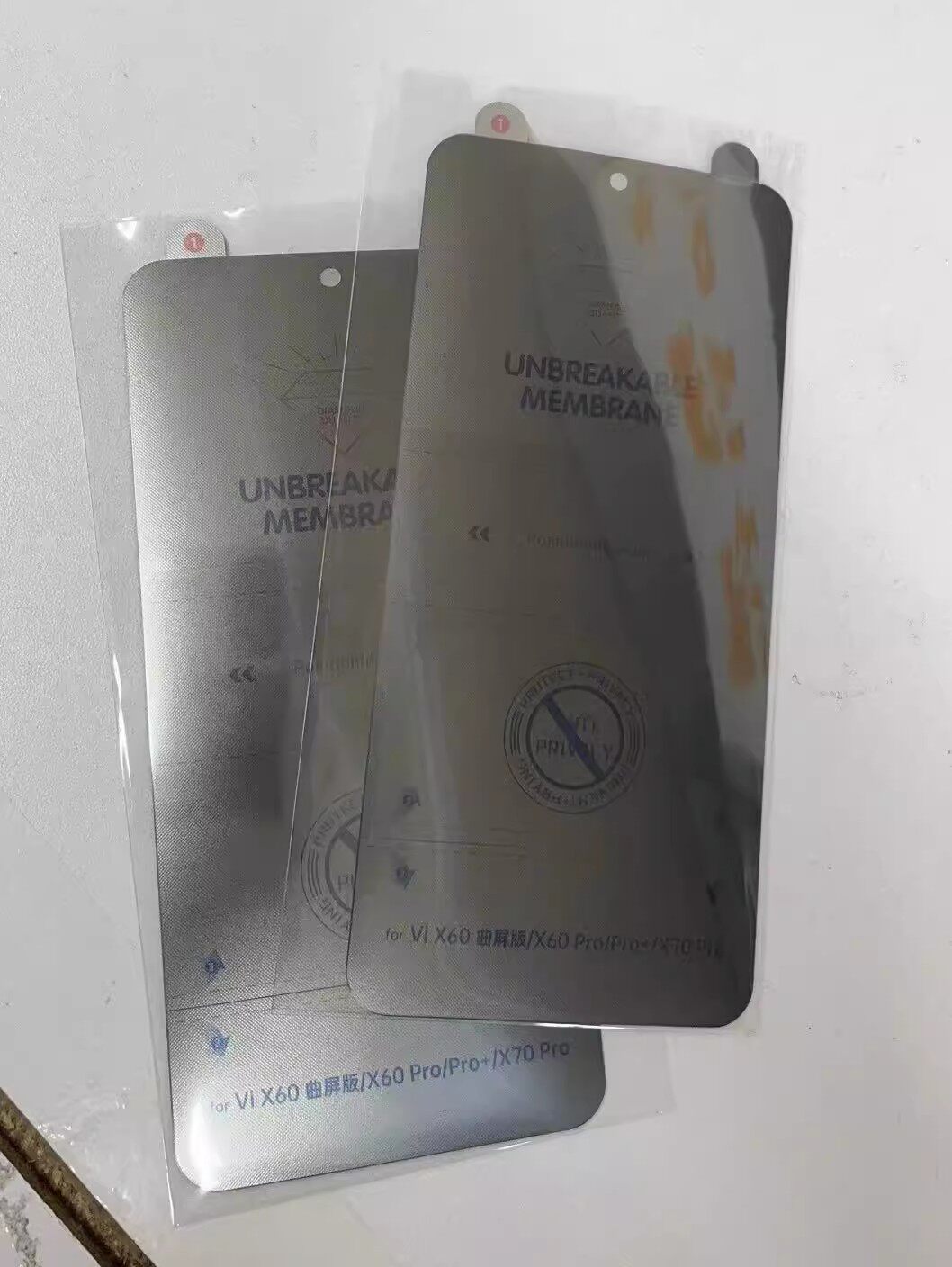 金刚防窥指纹解锁水凝膜适用VI手机贴膜
