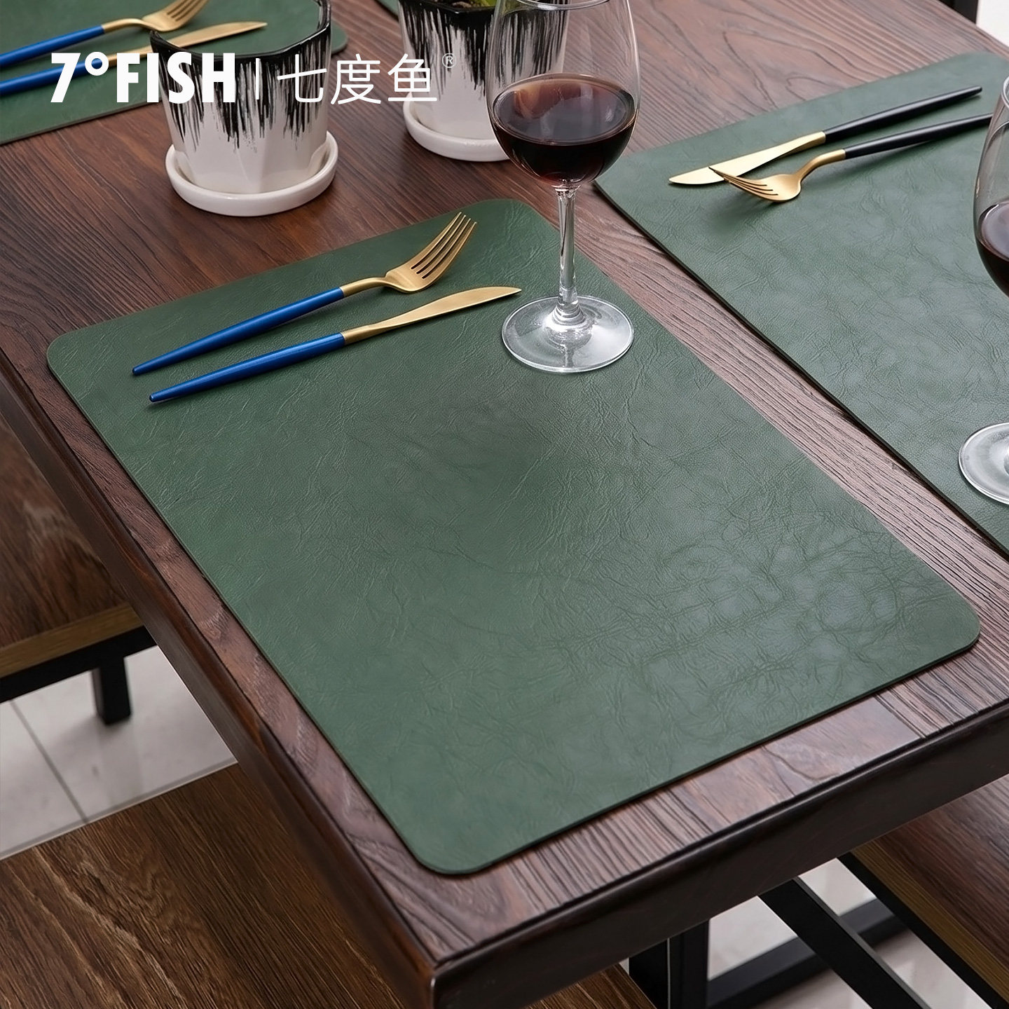 北欧皮革餐垫防水防油隔热垫高级感家用餐具垫餐厅碗盘桌垫西餐垫图片