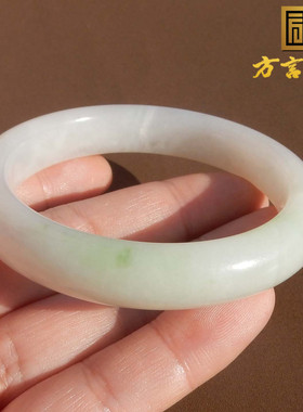 亏麻了方言品牌和田玉温润细腻俄罗斯老坑料白玉带翠卡53mm手镯s2