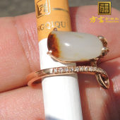 方言和田玉画面玉聚红皮羊脂玉籽料18K金镶玉真钻女精品时尚 戒指F