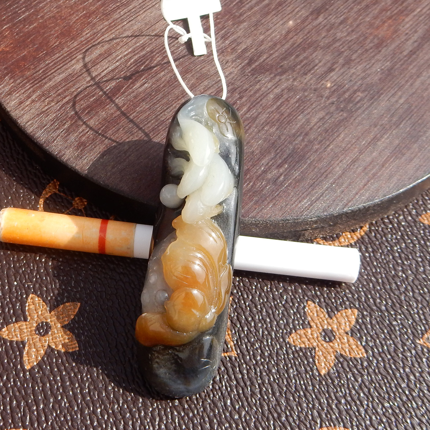 新疆楼兰三色糖青花喜事连连吊坠