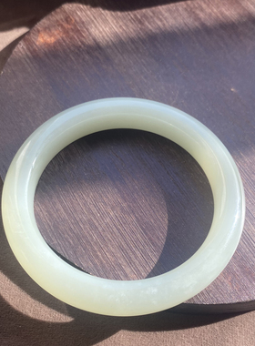 新疆且末料细腻白玉59mm轻奢手镯