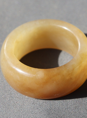 推荐方言和田玉新疆温润细腻佩戴且末料糖白玉18mm精美戒指戒圈A8