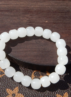 青海料冰底白玉老型珠10mm手串