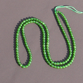仅268爆款 回馈方言和田玉巨漏俄罗斯碧玉阳绿4mm148颗圆珠项链A6