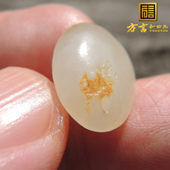 放巨漏方言品牌和田玉大开门珍稀俏色名品红沁皮白玉籽料小吊坠R