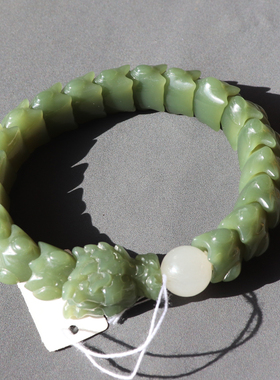 爆火方言和田玉特色级新疆且末老料细腻温润豪华龙骨手串手链A8