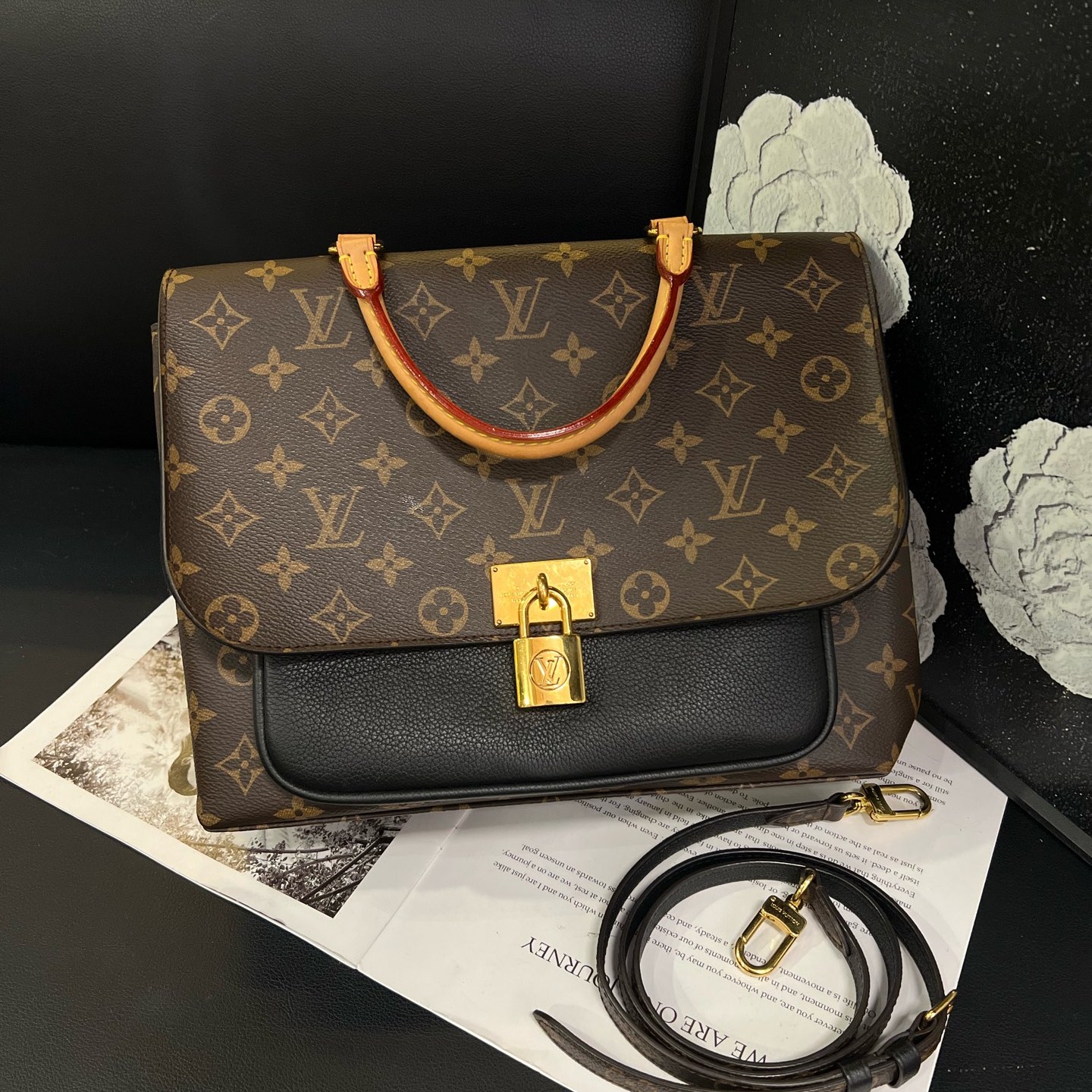 Lv 老花拼黑marignan手提单肩斜挎包邮差包18年27*23*9公价18700
