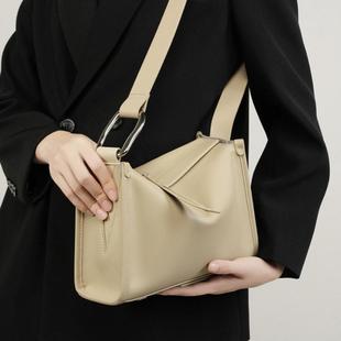 牛皮斜挎包女2025新款 百搭波士顿包小众设计大容量单肩斜挎包 法式