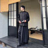 黑色