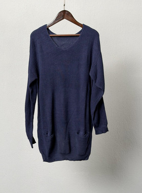 清库存 清仓特价松弛感V领长袖针织衫女藏蓝色中长款宽松显瘦毛衣