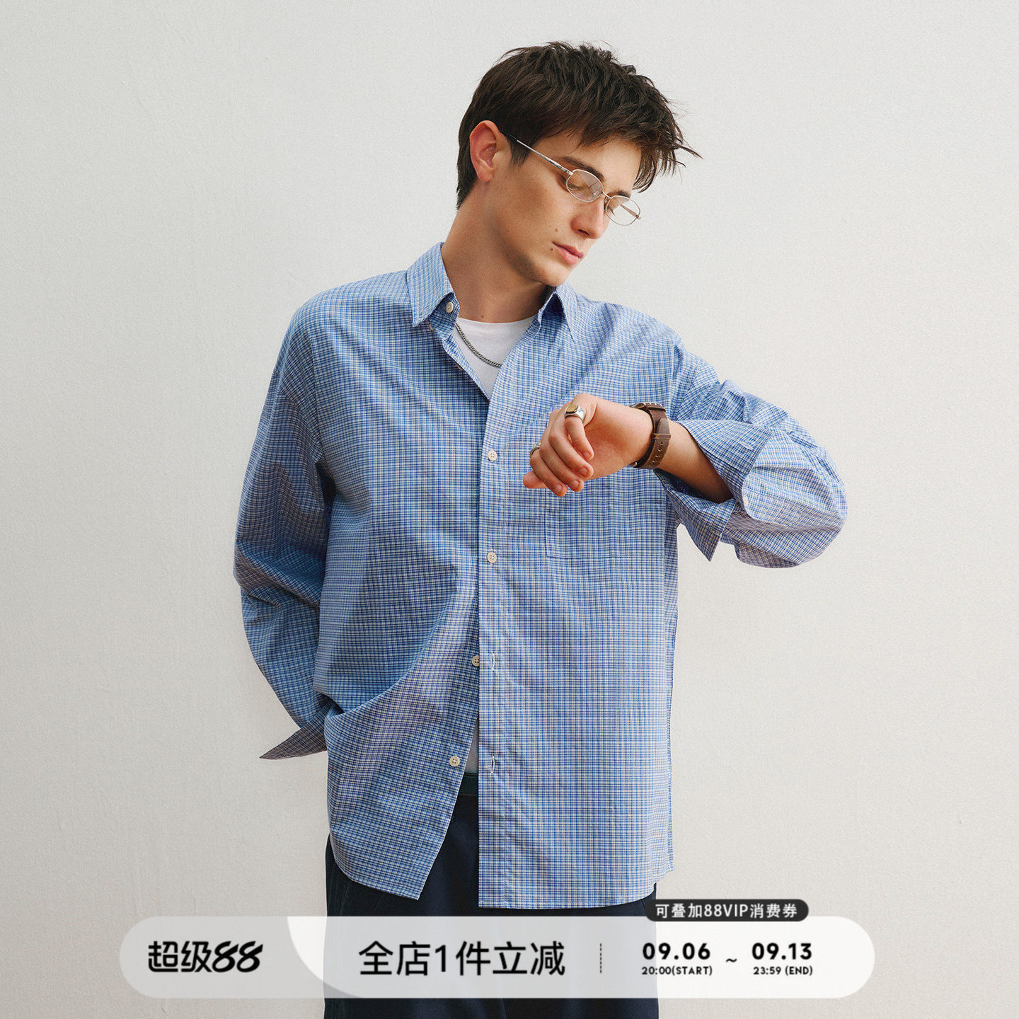 复古蓝白细格纹长袖衬衫图片