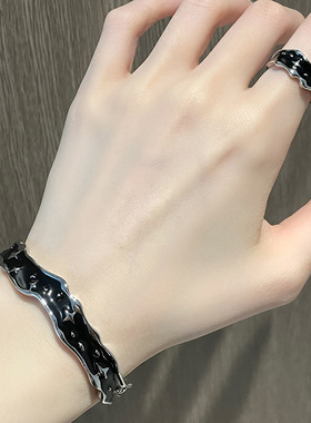 暗黑中性复古高级感星芒戒指潮酷开口可调节情侣轻奢手镯个性手环