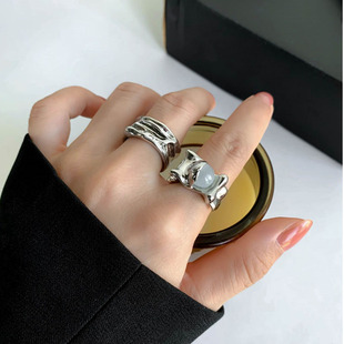 义乌市艺博饰品有限公司ins冷淡风月光石开口戒指女时尚个性轻奢