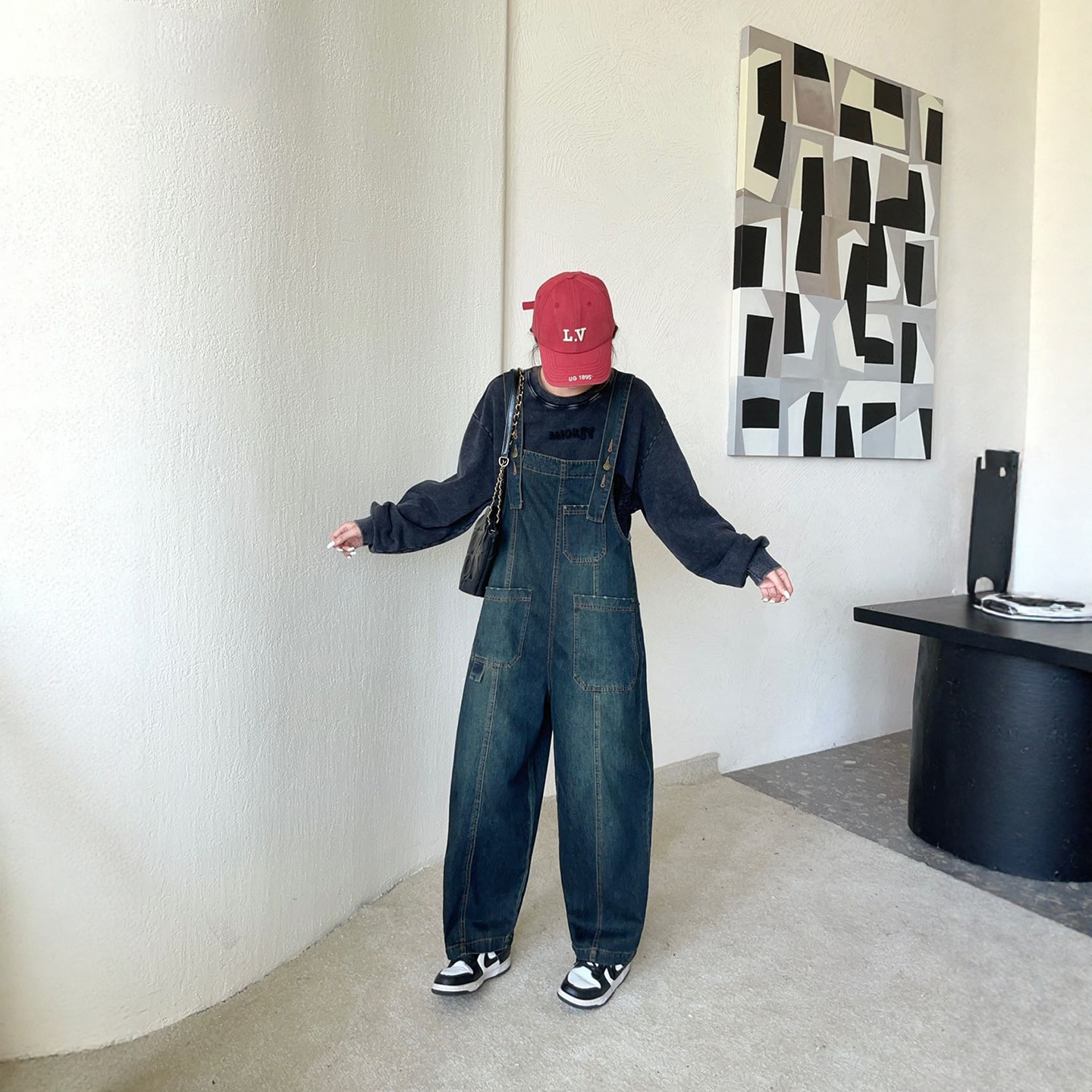 复古慵懒风牛仔背带裤女春季新款宽松大码减龄显瘦高腰直筒阔腿裤