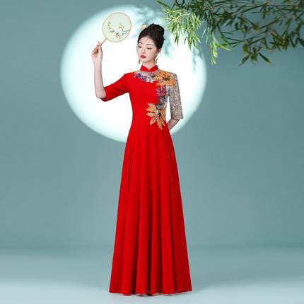 2026新款中国风演出服女年会主持人独唱晚礼服红歌走秀舞台表演女