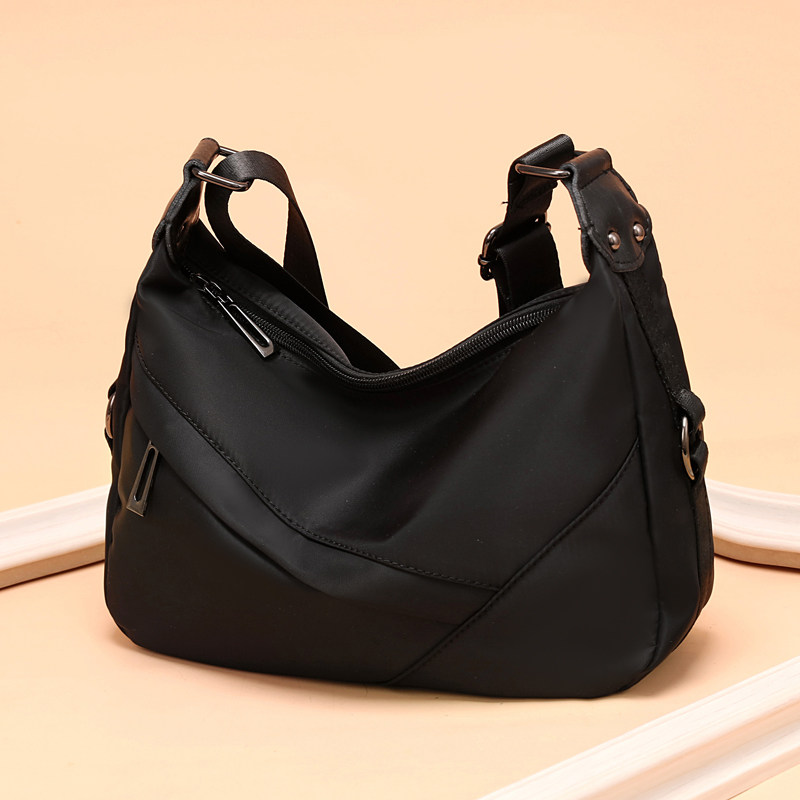 轻便帆布包单肩斜挎包女大容量2025新款尼龙布多层包时尚百搭跨包,箱包皮具/热销女包/男包,通用款女包,淘宝优惠券,粉丝福利购,淘宝优惠卷