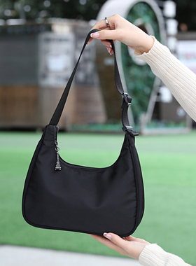 帆布单肩包包女士通用休闲小包手提百搭牛津布黑色妈妈包轻便防水