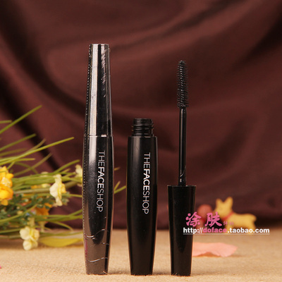 韩国菲诗小铺防水浓密黑杆睫毛膏